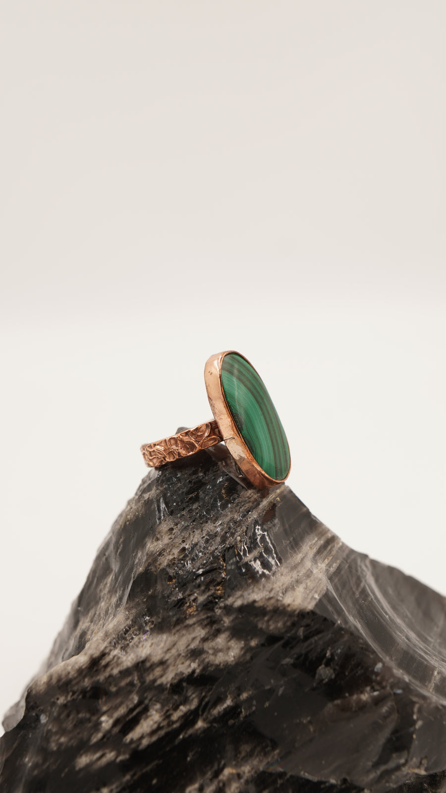 Doğal Malakit Taşlı Ayarlanabilir Bakır Yüzük