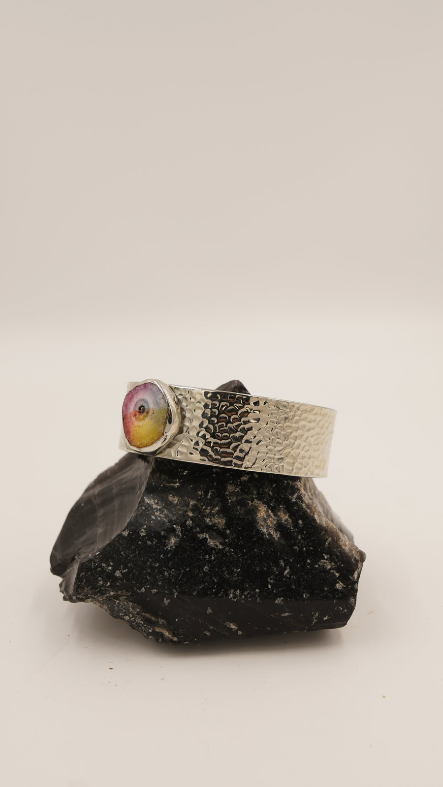 Mix Taşlı Saf Bakır Bileklik – 18 Ayar Rodyum Altın Kaplama, 1. Kalite Taş