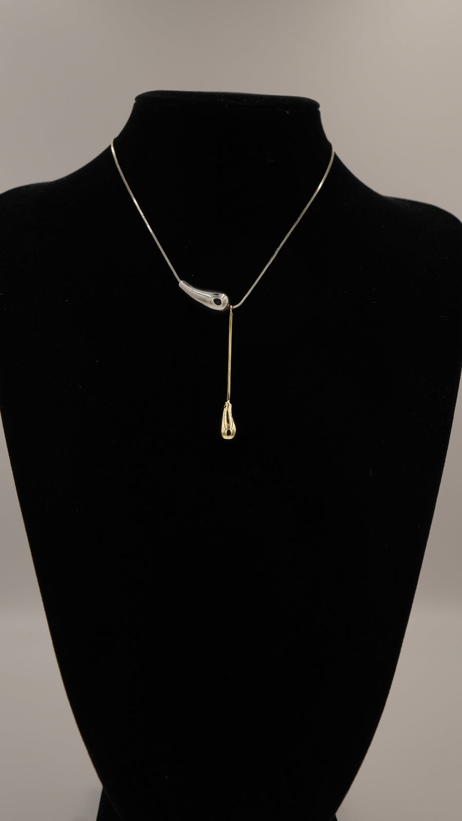 Damla Figürlü İki Renk Y Model Kolye