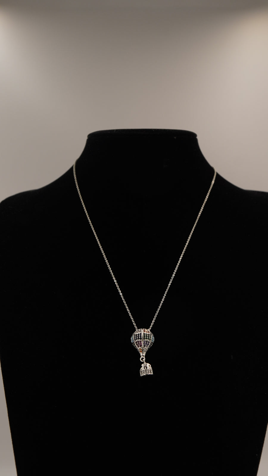 Zirkon Taşlı Uçan Balon Figürlü Kolye