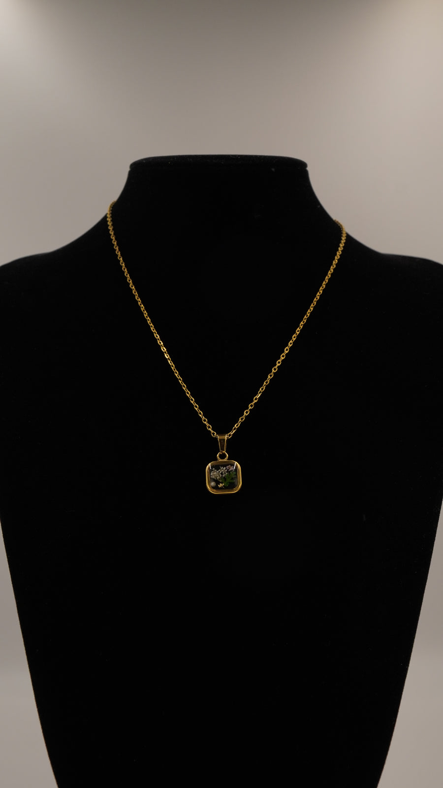 Gerçek Çiçekli Epoksi Kare Çelik Kolye