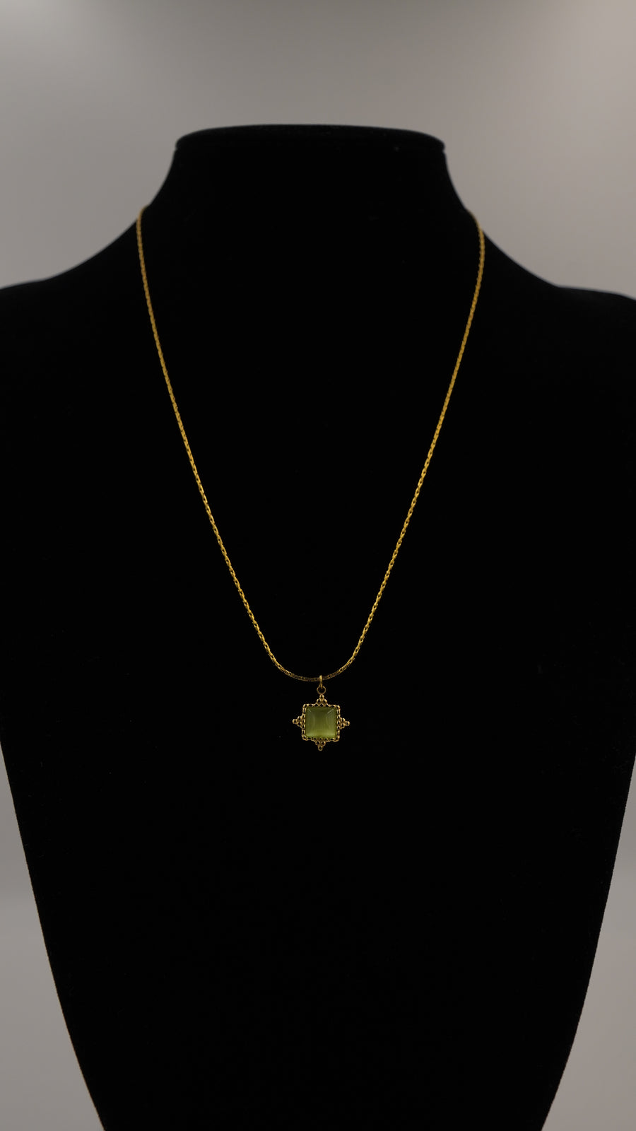 Aventurin Taşlı Çelik Kolye