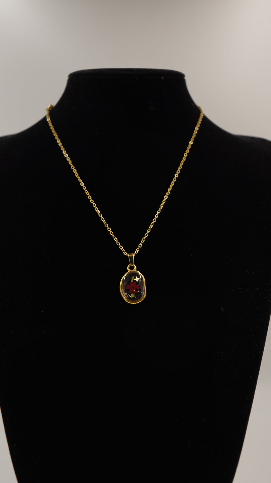 Gerçek Çiçekli Epoksi Oval Çelik Kolye