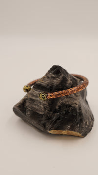 Pirinç Topuz Detaylı Çift Topuzlu El Yapımı Bakır Bileklik – Ayarlanabilir