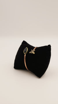 Kelebek Figürlü Yıldız Taşlı El Yapımı Bakır Bileklik – Pirinç Detaylı