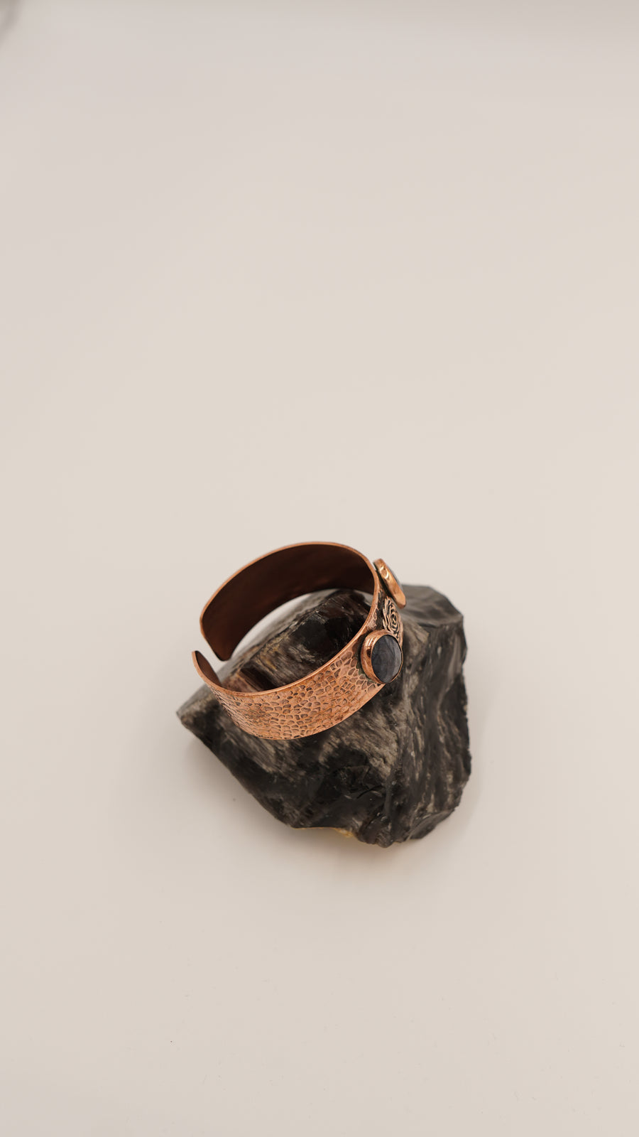 Lapis Lazuli Taşlı El Yapımı Saf Bakır Bileklik