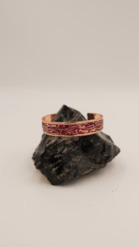 Bordo Buruşuk Dokulu El Yapımı Bakır Bileklik – Ayarlanabilir