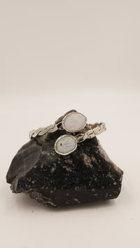 Çift Doğal Sedef Taşlı Saf Bakır Bileklik – 1. Kalite, 18 Ayar Rodyum Altın Kaplama