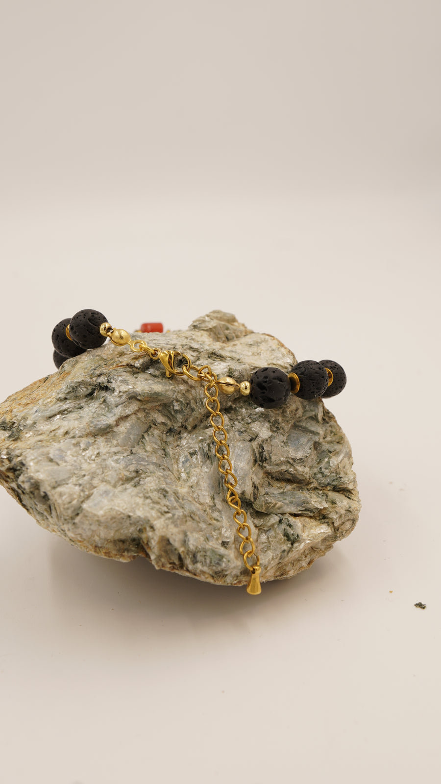 Lav Taşı & Mercan Taşlı Çelik Bileklik – Tek Üretim