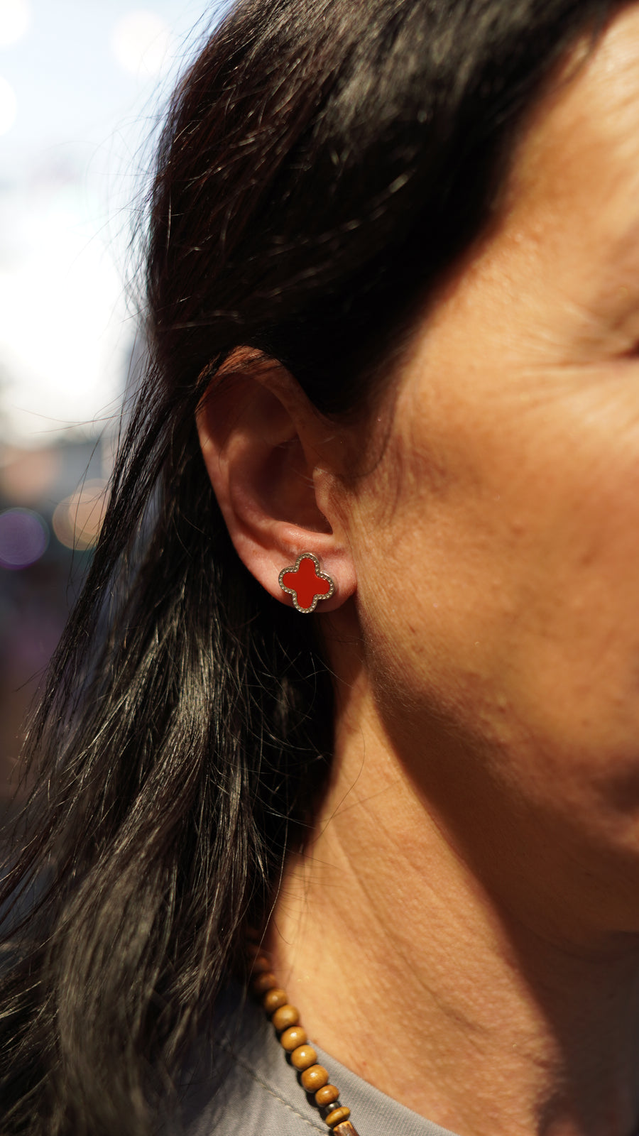 Kırmızı Yonca Figürlü Çelik Küpe - Silver