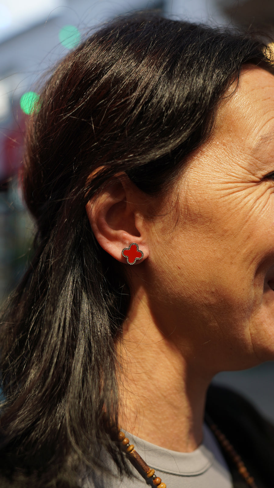 Kırmızı Yonca Figürlü Çelik Küpe - Silver