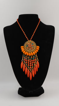 Akik & Mercan Detaylı Otantik Püsküllü Kolye