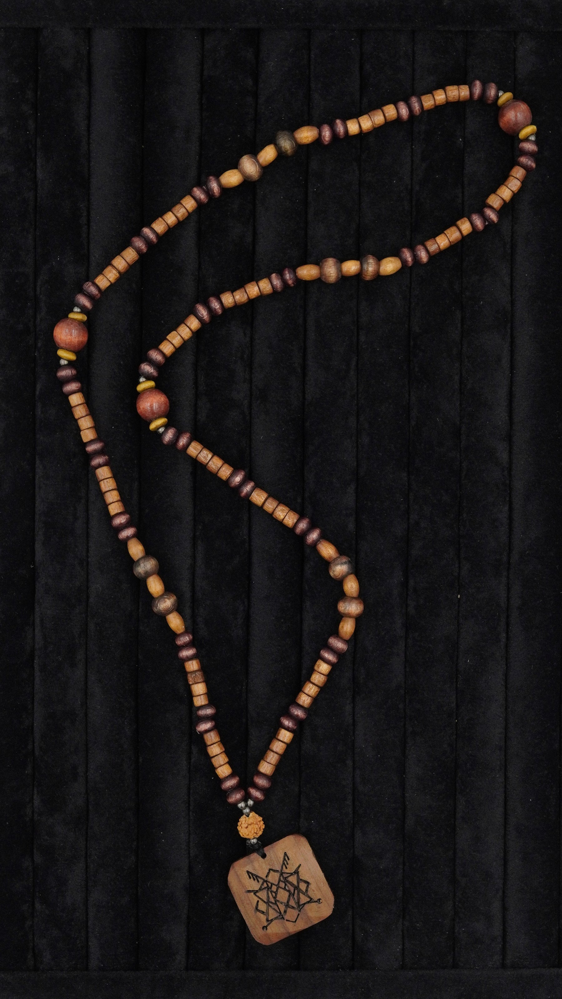 Rune Yetenek & Karizma Doğal Taşlı Kolye