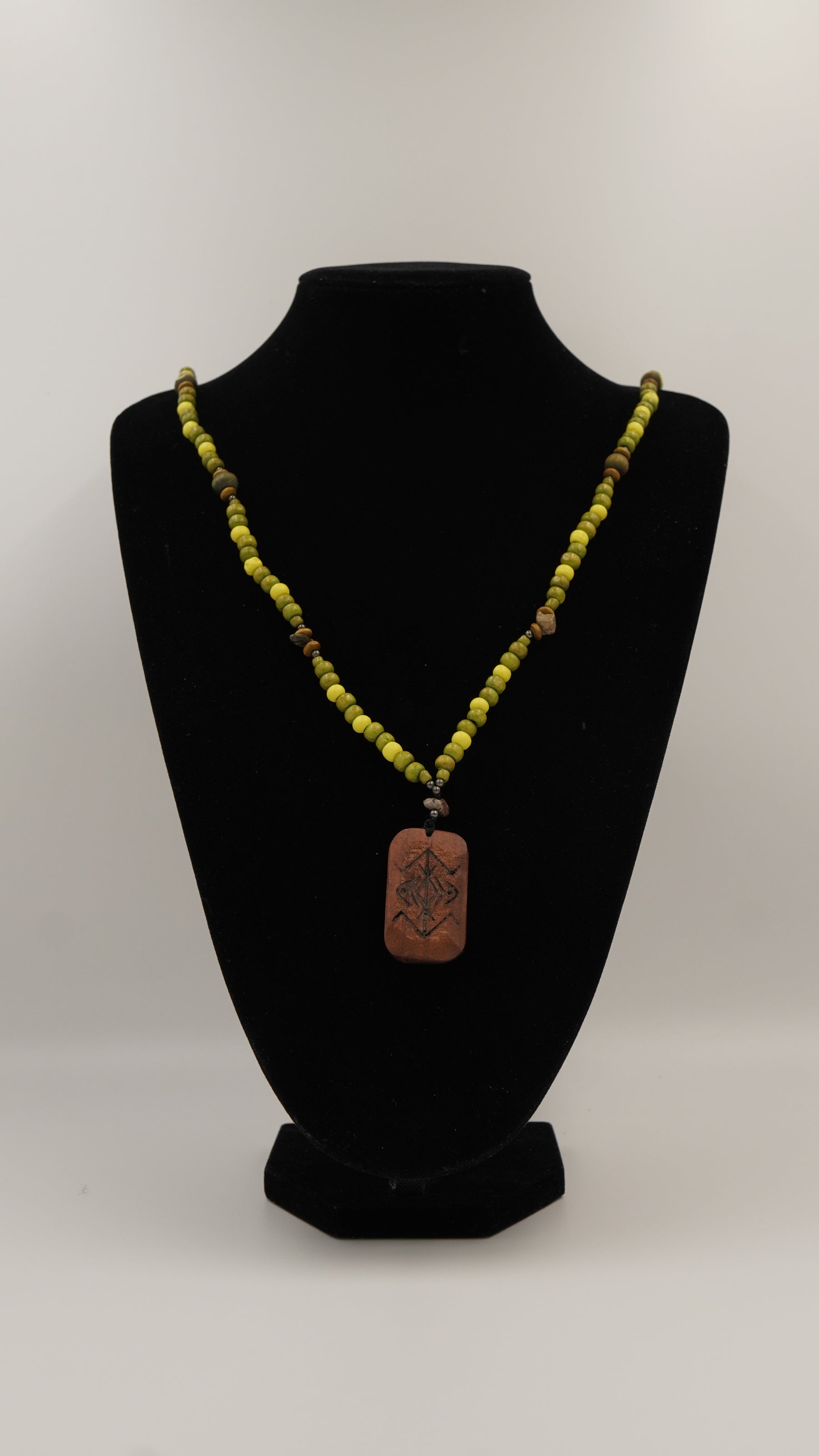 Rune Odaklanma Doğal Taşlı Kolye