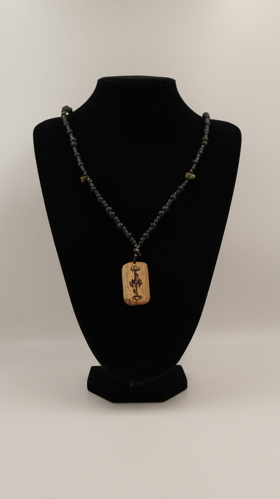 Rune Yenilenme & Gençlik Doğal Taşlı Kolye