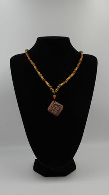 Rune İyi Şans Doğal Taşlı Kolye