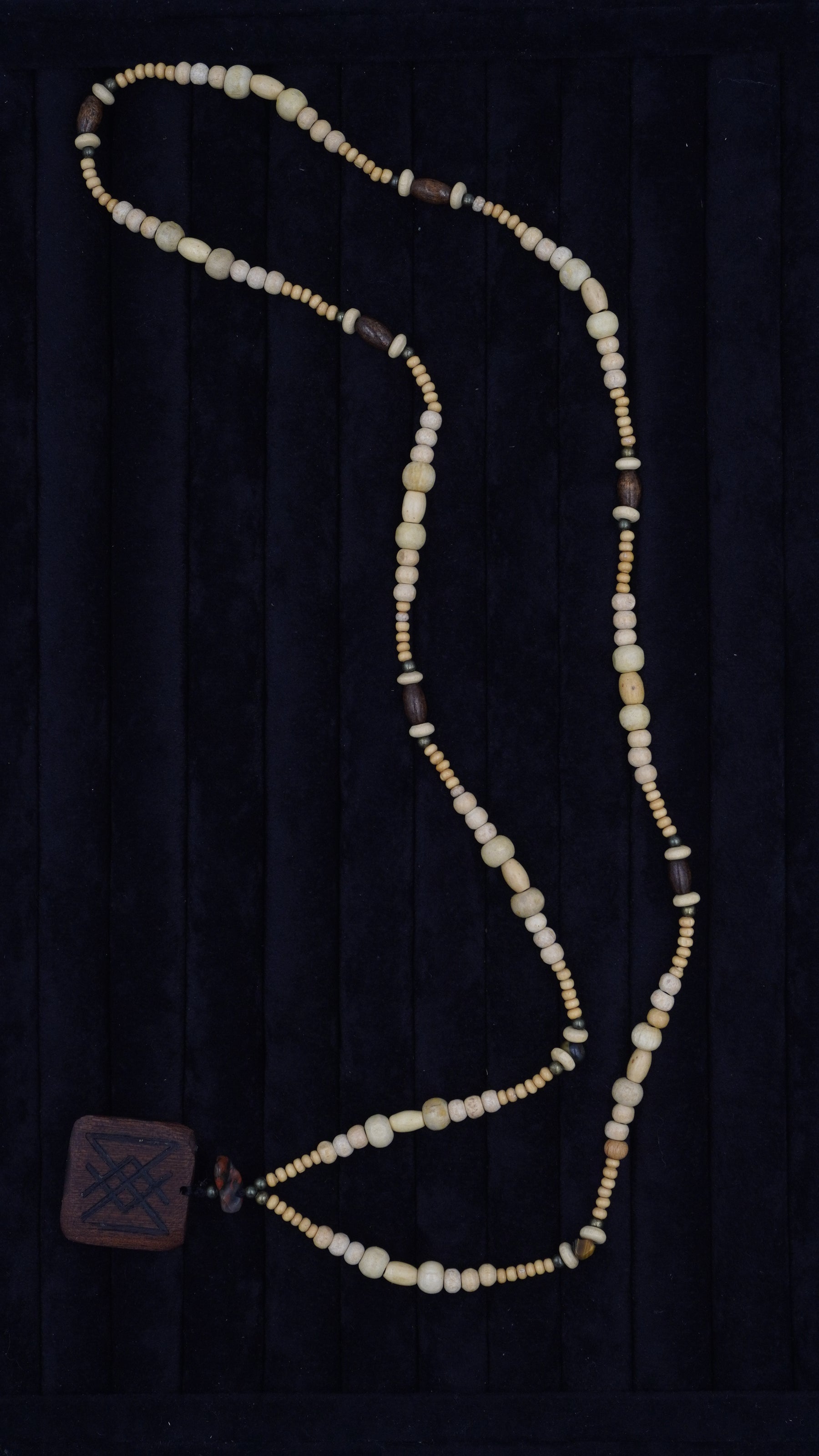 Rune Şifa Doğal Taşlı Kolye