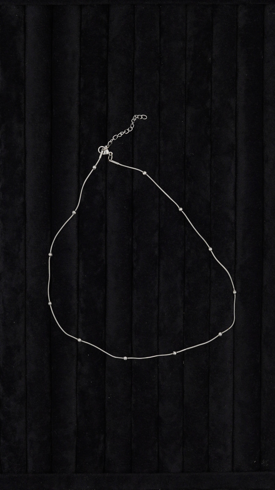 Top Detaylı Çelik Kolye