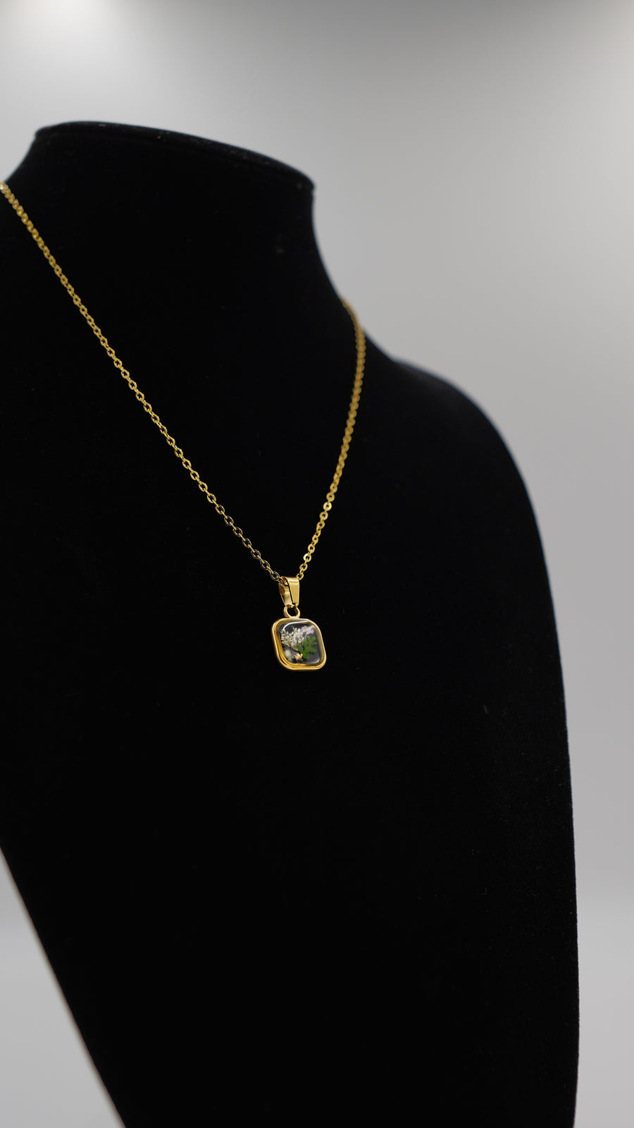 Gerçek Çiçekli Epoksi Kare Çelik Kolye