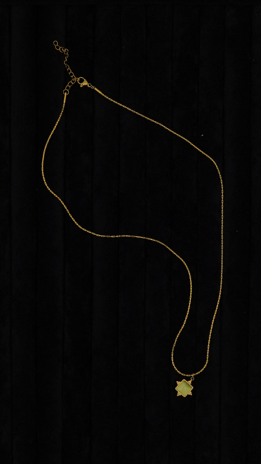 Aventurin Taşlı Çelik Kolye