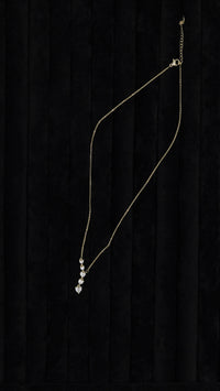 Damla Figürlü Zirkon Taşlı Y Kolye – Hayalet Model