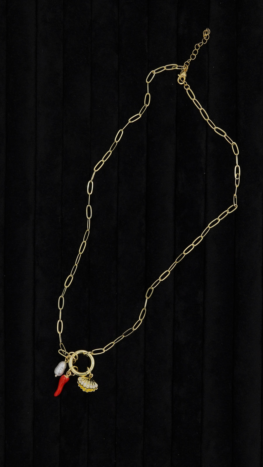 İtalyan Biber Figürlü İnci ve İstiridye Detaylı Kolye