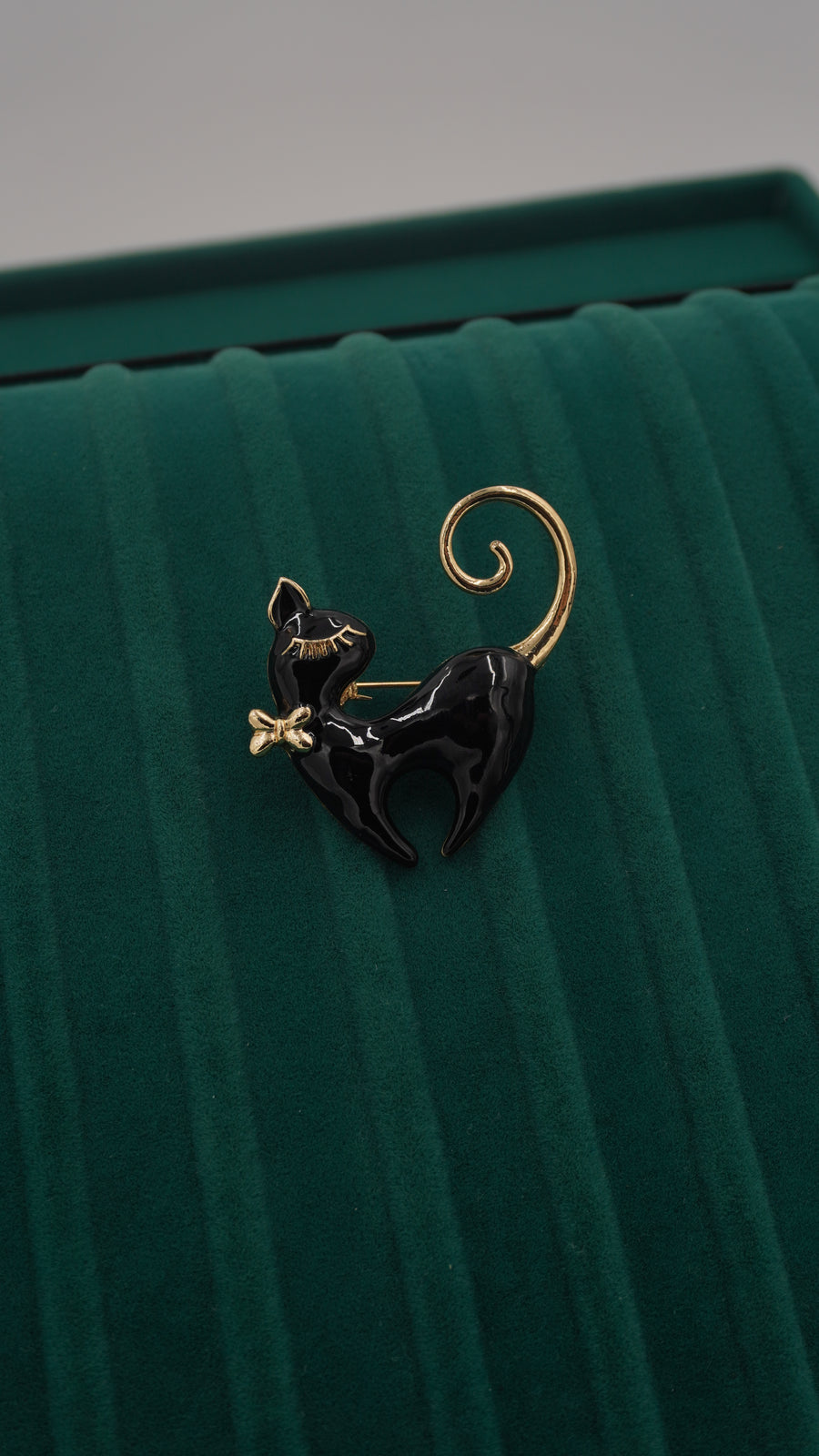 Kedi Figürlü Pirinç Broş