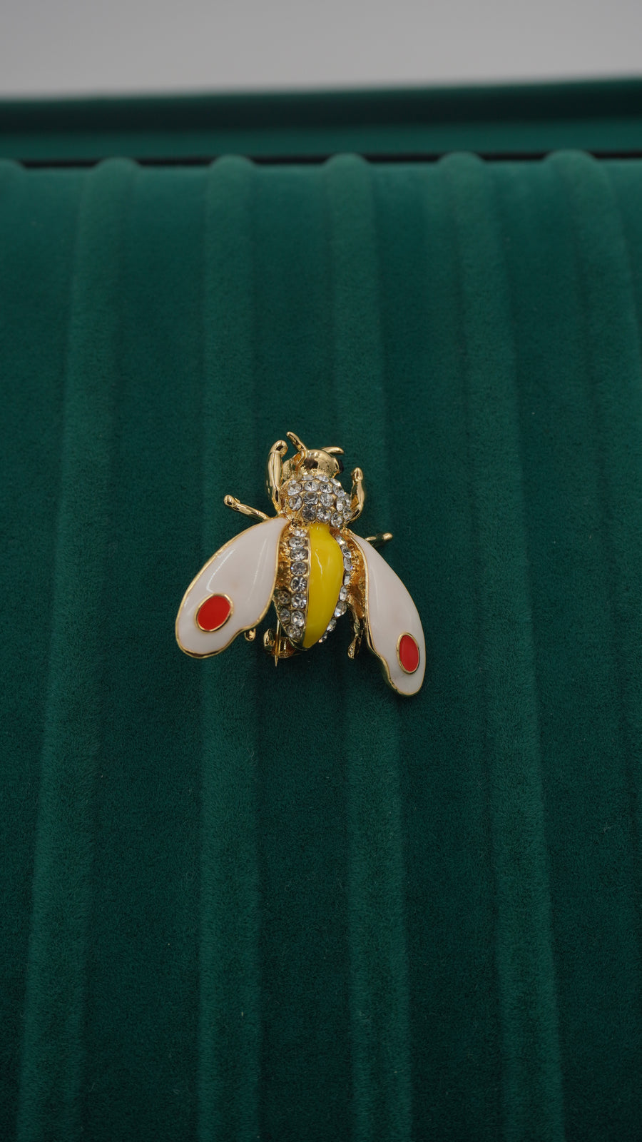 Arı Figürlü Pirinç Broş – El Yapımı, 4 cm