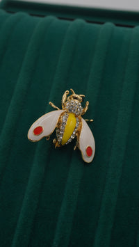 Arı Figürlü Pirinç Broş – El Yapımı, 4 cm