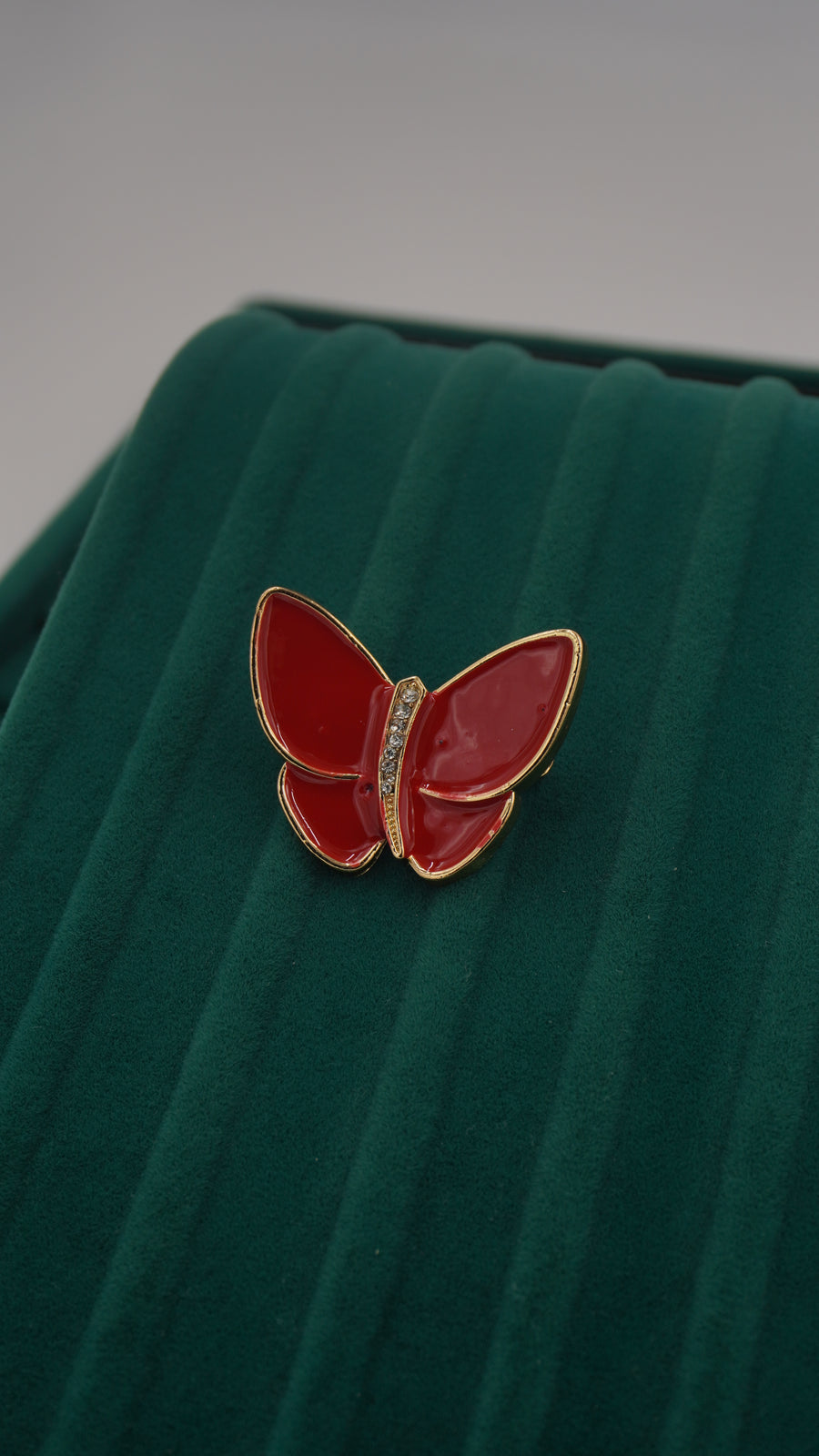 Kırmızı Epoksi Kelebek Broş