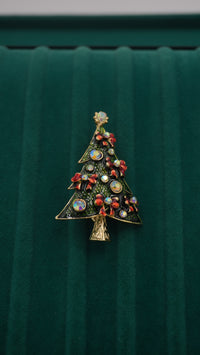 Yılbaşı Temalı Çam Ağacı Figürlü Pirinç Broş