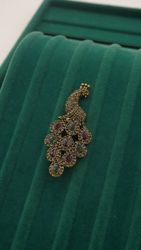 Tavuskuşu Figürlü Fosforlu Bronz Broş