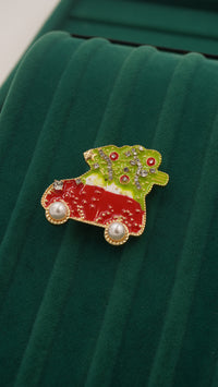 Yılbaşı Temalı Araba Figürlü Pirinç Broş