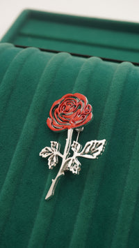 Gül Figürlü Pirinç Broş