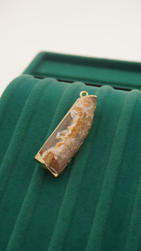 Yosunlu Akik Taşlı Altın Kaplama Doğal Kayaç Kolye Ucu