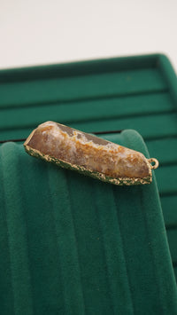 Yosunlu Akik Taşlı Altın Kaplama Doğal Kayaç Kolye Ucu