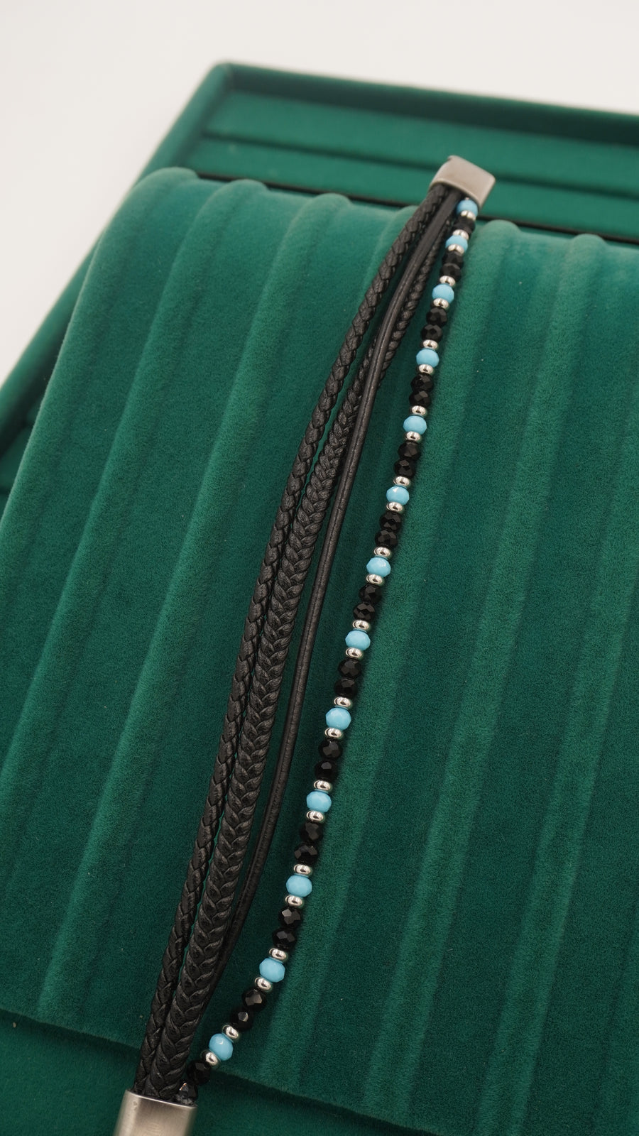 Kristal Taş Detaylı Gerçek Deri ve Çelik Erkek Bileklik